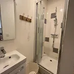 דירה Maisonnette Avec Jardin אנז'ה