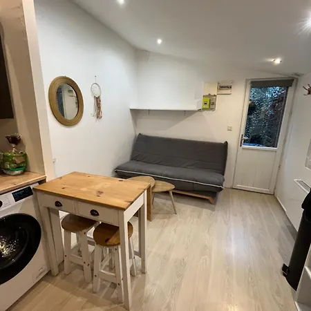 Maisonnette Avec Jardin דירה אנז'ה